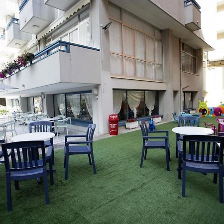 Hotel Sahib Каттолика Экстерьер фото